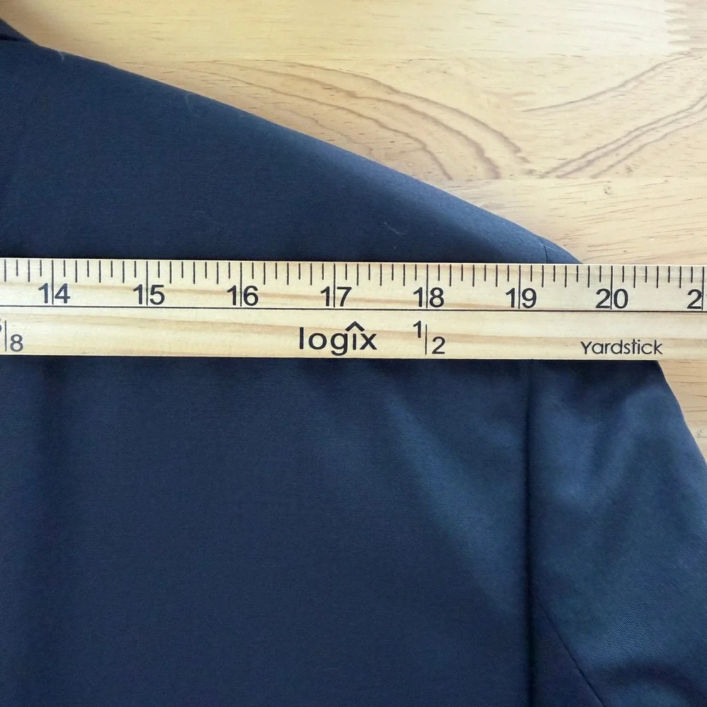 Jos A Bank 2-Piece Suit Mens 42R 36x29 100% WOOL Pleated Cuffed Solid Black